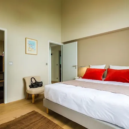 빌라 Indigo Keyweek Seafront With Outdoor Jacuzzi And Garden In 비다르