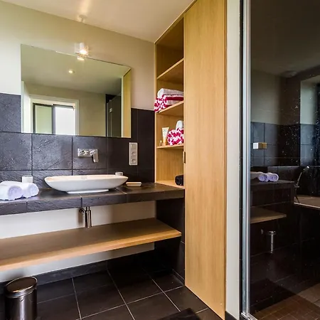 Indigo Keyweek Seafront With Outdoor Jacuzzi And Garden In 빌라 *